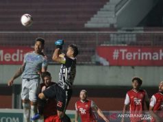Pelatih Persib Akui Timnya Kewalahan dengan Gol Cepat Persija