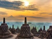 Pentas Golong Gilig Masyarakat Pariwisata Saujana di Borobudur