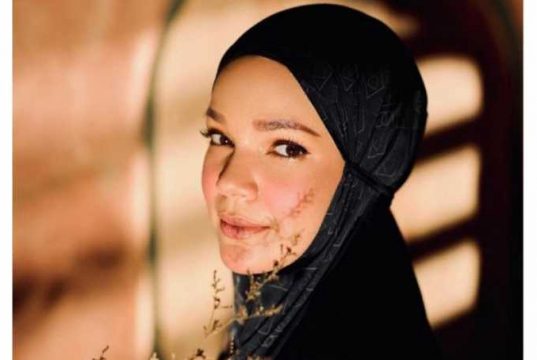 Dewi Sandra Persiapkan Diri Sambut Ramadhan Sejak Jauh-jauh Hari