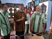 Ingin Wariskan Seni Ukir pada Siswa, Guru Prakarya SMP Kunjungi Empu Ukir Jepara