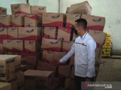 Polresta Banyumas Temukan Bahan Pangan Kedaluwarsa di Gudang Sembako