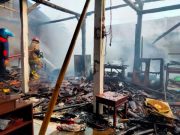 Rumah Warga Gombong Ludes Terbakar Akibat Arus Pendek Listrik