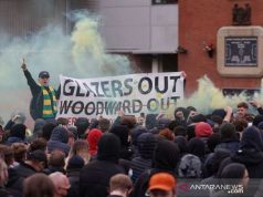 Suporter MU Protes Lagi, Bus Liverpool Sempat Dicegat ke Old Trafford