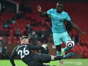 Klopp Lelah dengan Gorengan Media atas Reaksi Mane