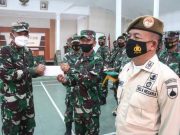 Prajurit TNI Kodim Wonogiri Menerima THR dan Bingkisan Lebaran