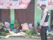 Antisipasi Peredaran Uang Palsu Jelang Lebaran, Anggota Polres Blora Patroli Pasar Tradisional
