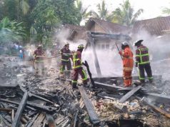 Musibah Lebaran, Ditinggal Shalat Id Rumah Ludes Terbakar