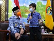 Faith Abe Tanaya Beri Kado Spesial untuk Ganjar Pranowo
