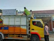 Dua Orang Naik di Atas Kabin Atas, Kapolsek Kradenan Hentikan Truk Ini