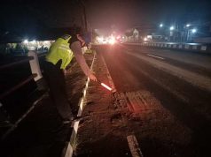 Lewati Ceceran Pasir Motor Roboh, Pengendaranya Tertabrak Truk