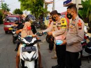 Sinergi Polres Batang dan Kodim 0736 Bagikan Ratusan Takjil dan Masker