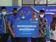 Kembangkan Desa Digital, XL Donasikan 100 Laptop ke Ponpes