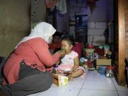 ‘Putu Kulo Seneng, Omahe Wis Padhang…’