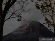 Gunung Merapi Luncurkan Awan Panas dan Lava Pijar ke Barat Daya