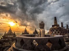 Puisi-Puisi Candi Amir Machmud NS