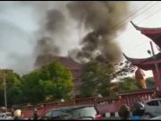 Kelenteng Sam Poo Kong Semarang Terbakar