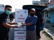 Semen Gresik Bagikan Masker dan APD untuk Dukung Rembang Bebas Covid-19