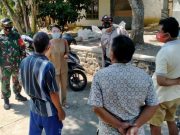 Cegah Penyebaran Covid 19, Babinsa Koramil Mungkid Semprotkan Disinfektan