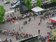 Pemprov Jateng Kurang Siap, Vaksinasi Gratis Malah Timbulkan Kerumunan