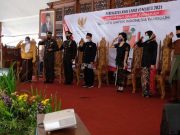 Peserta Upacara Hari Lahir Pancasila Mengenakan Pakaian Adat