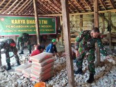 Prajurit TNI Wonogiri Pimpin Pemugaran Rutilahu dan Pengerasan Jalan