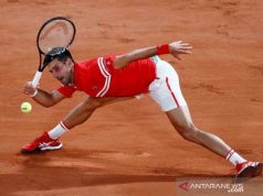 Djokovic Terselamatkan Kram yang Memaksa Musetti Mundur di 16 Besar