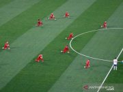 Cemoohan Bergema saat Belgia Berlutut jelang Sepak Mula Lawan Rusia