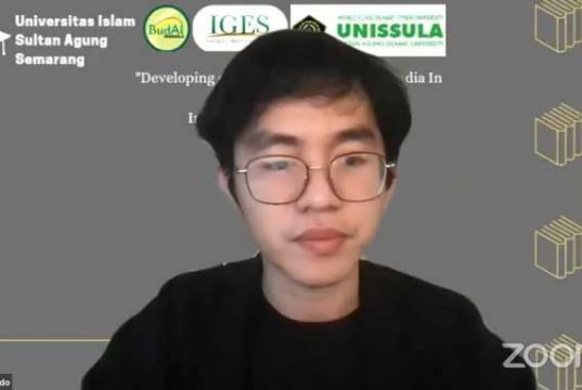 Mahasiswa Pendidikan Bahasa Inggris Unissula Pertajam Kreatifitas