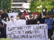 Tolak Rencana Pertambangan Batuan Andesit, Warga Wadas Geruduk Kantor Gubernur