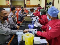 Puluhan Polisi Lakukan Donor Darah
