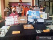 Polres Bongkar Tempat Pembuatan Tembakau Sintetis