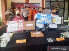 Polres Bongkar Tempat Pembuatan Tembakau Sintetis