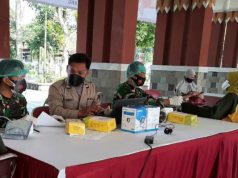 Polisi Antar Jemput Warga ke Lokasi Vaksinasi