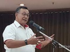 Pak Bro dan Kenangan Senyum Minimalis