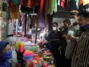 Wabup Brebes Sosialisasikan Vaksinasi Covid di Pasar