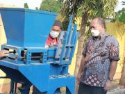 Semen Gresik Ajarkan Pembuatan Bata Interlock Dukung Dinas ESDM Jateng