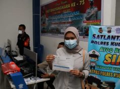 Polres Kudus Berikan Vaksin Covid-19 untuk Pemohon SIM