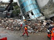 Gedung Runtuh di Florida Tewaskan 12 Orang dan 149 Masih Hilang