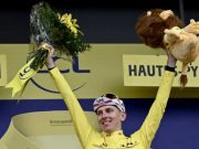 Pogacar Kian Kencang Kenakan Jersey Kuning usai Juarai Etape 18