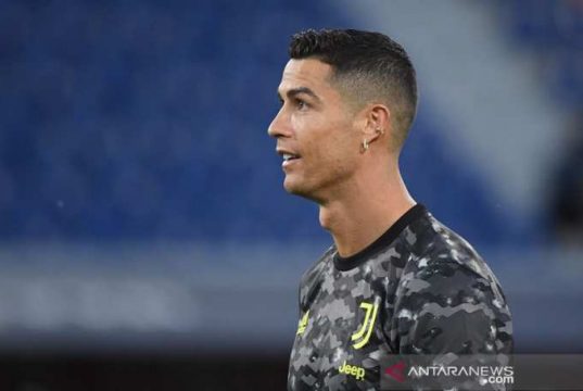 Direktur Juventus Tepis Rumor Kepergian Ronaldo