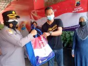 Pelaku Jasa Wisata Terdampak PPKM Darurat Terima Paket Bansos dari Polres Magelang