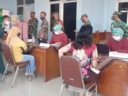 Karyawan BKK dan Warga Terima Vaksinasi dari Rumkitban Blora