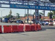 Puluhan Kendaraan Diputar Balik di Pos Penyekatan Terminal Kota Tegal