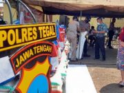 Usai Vaksin 350 Pelaku UMKM di Kabupaten Tegal Mendapat Beras