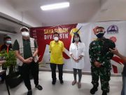 Walubi Bersama TNI dan Ikari Gelar Vaksinasi di SMA Karangturi Semarang