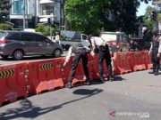 Polres Bandung Tutup Lebih Awal Sejumlah Titik Jalan Raya