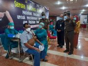 Kejati Jateng Beri Bantuan untuk Nakes dan Dukung Vaksinasi Massal