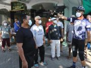 Ganjar Sepedaan Keliling Kota Selalu Ingatkan Panitia Kurban Taat Prokes