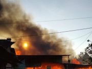 Shock Lihat Kebakaran Gudang Mebel, Seorang Perempuan Meninggal Dunia