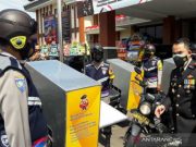 Ulang Tahun Ke-75 Bhayangkara, Polres Temanggung Luncurkan Perpustakaan Keliling